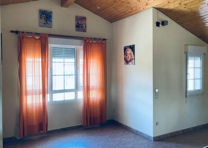 Chalet Boccherini 펜션 아레나스 데 산 페드로